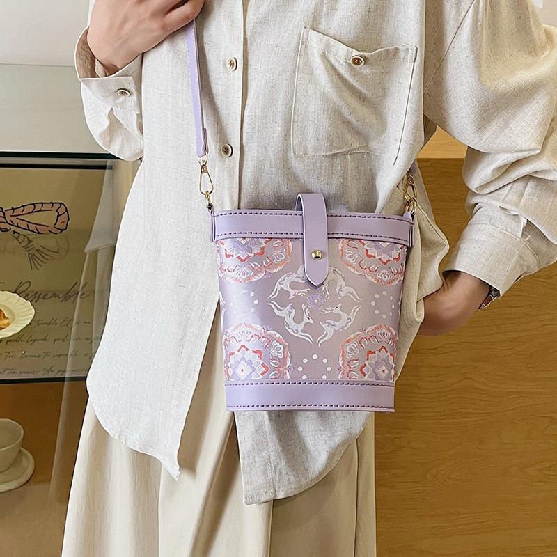 DIY Knitted Bag - Pink Vintage - Leatherwork Patterns 评论和价格