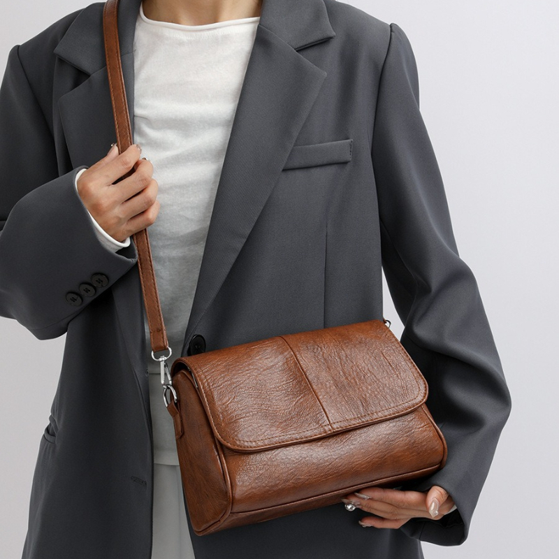Soft Faux Leather Flap Crossbo - Vintage Leatherwork 评论和价格