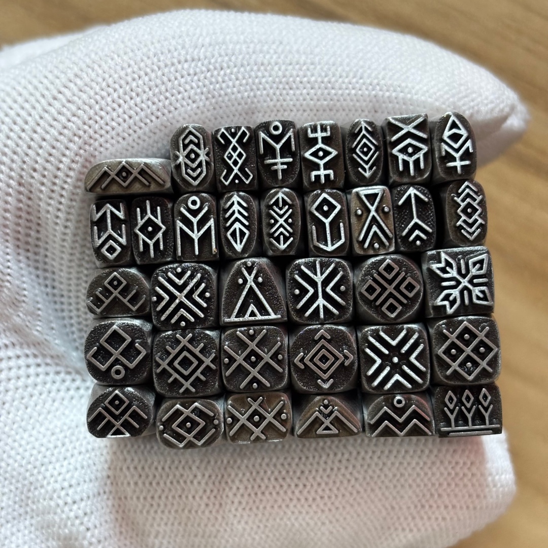 NO.19-NO.35 Vintage Symbol Log - Leatherwork Patterns 评论和价格